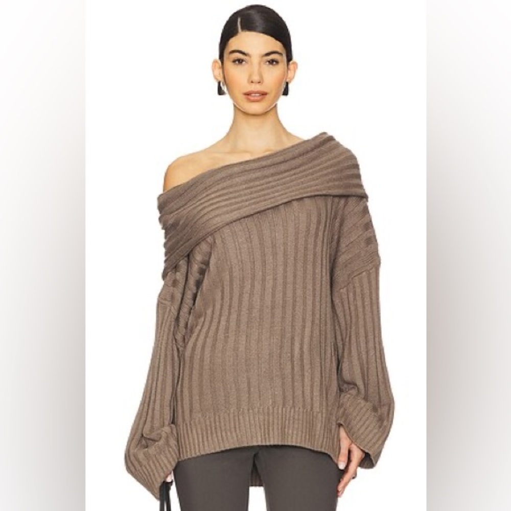 NWT- WeWoreWhat Sweater (XS) - Picture 3 of 5